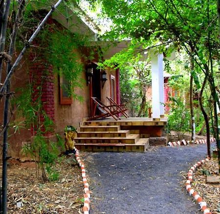 Lemon Tree Wildlife Resort, Bandhavgarh Tāla Extérieur photo