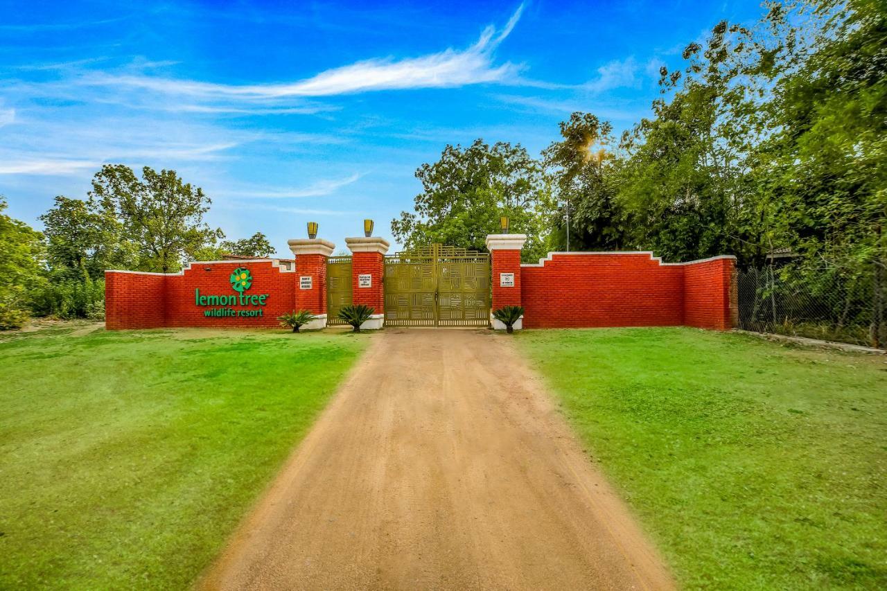 Lemon Tree Wildlife Resort, Bandhavgarh Tāla Extérieur photo